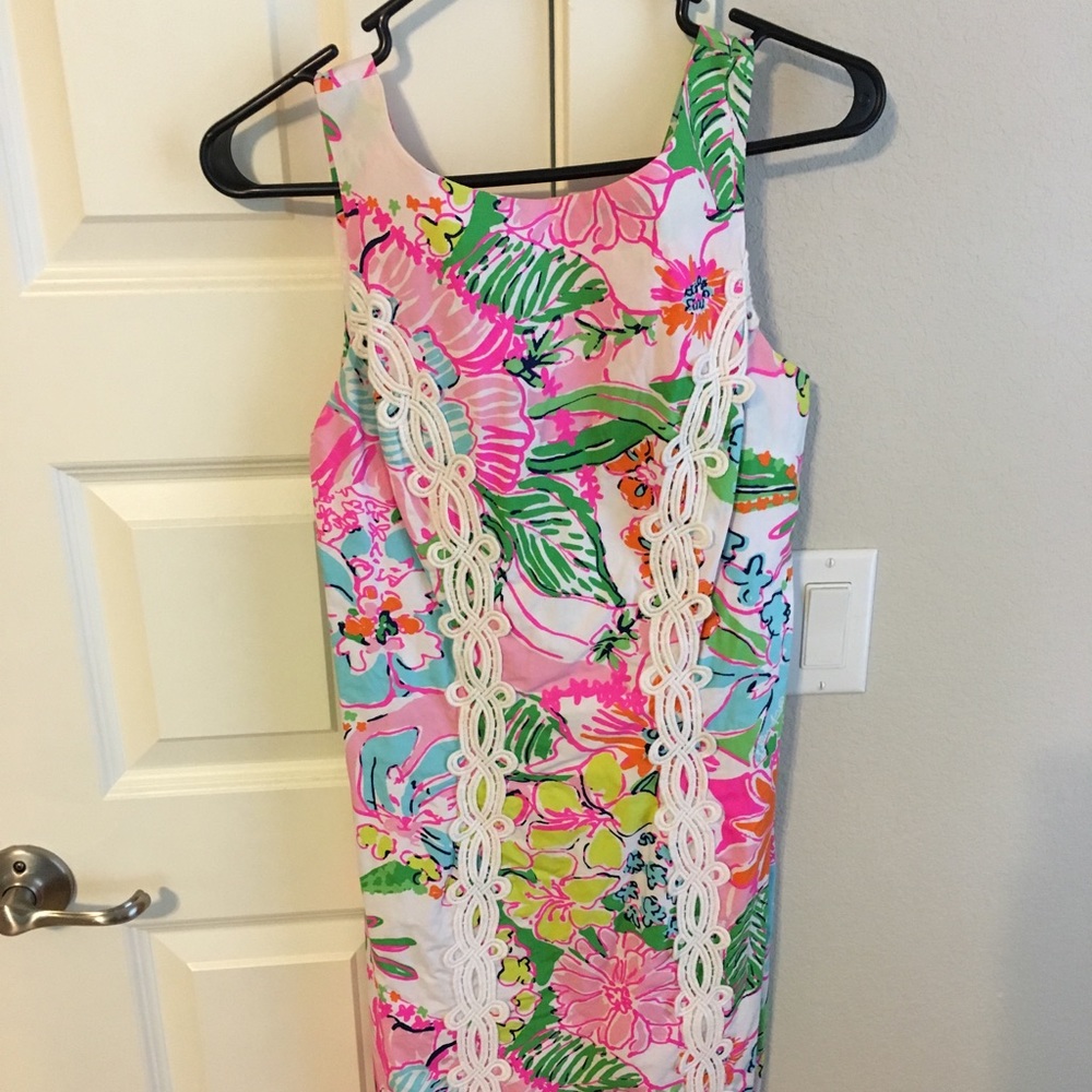 Nosey posey Lilly Pulitzer for target shift!